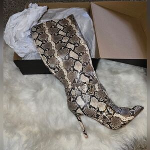 Shoe Dazzle Brown and Black Heeled Boots